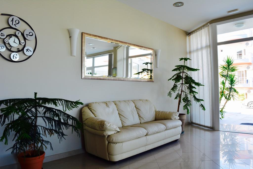 Paralía Hotel Toronto מראה חיצוני תמונה