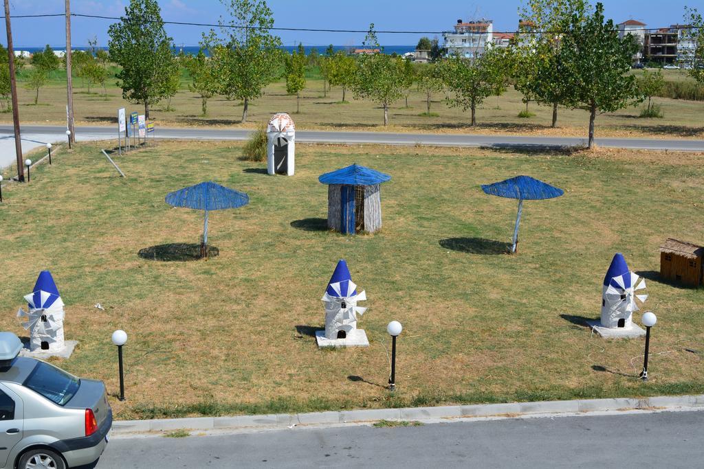Paralía Hotel Toronto מראה חיצוני תמונה