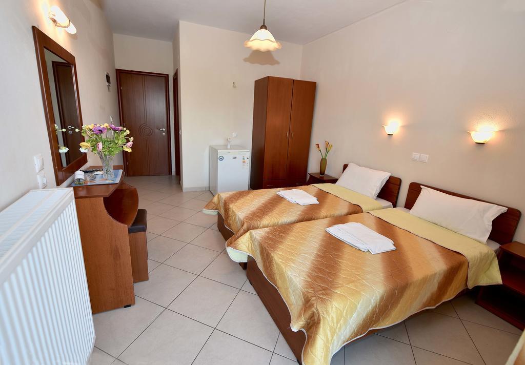 Paralía Hotel Toronto מראה חיצוני תמונה
