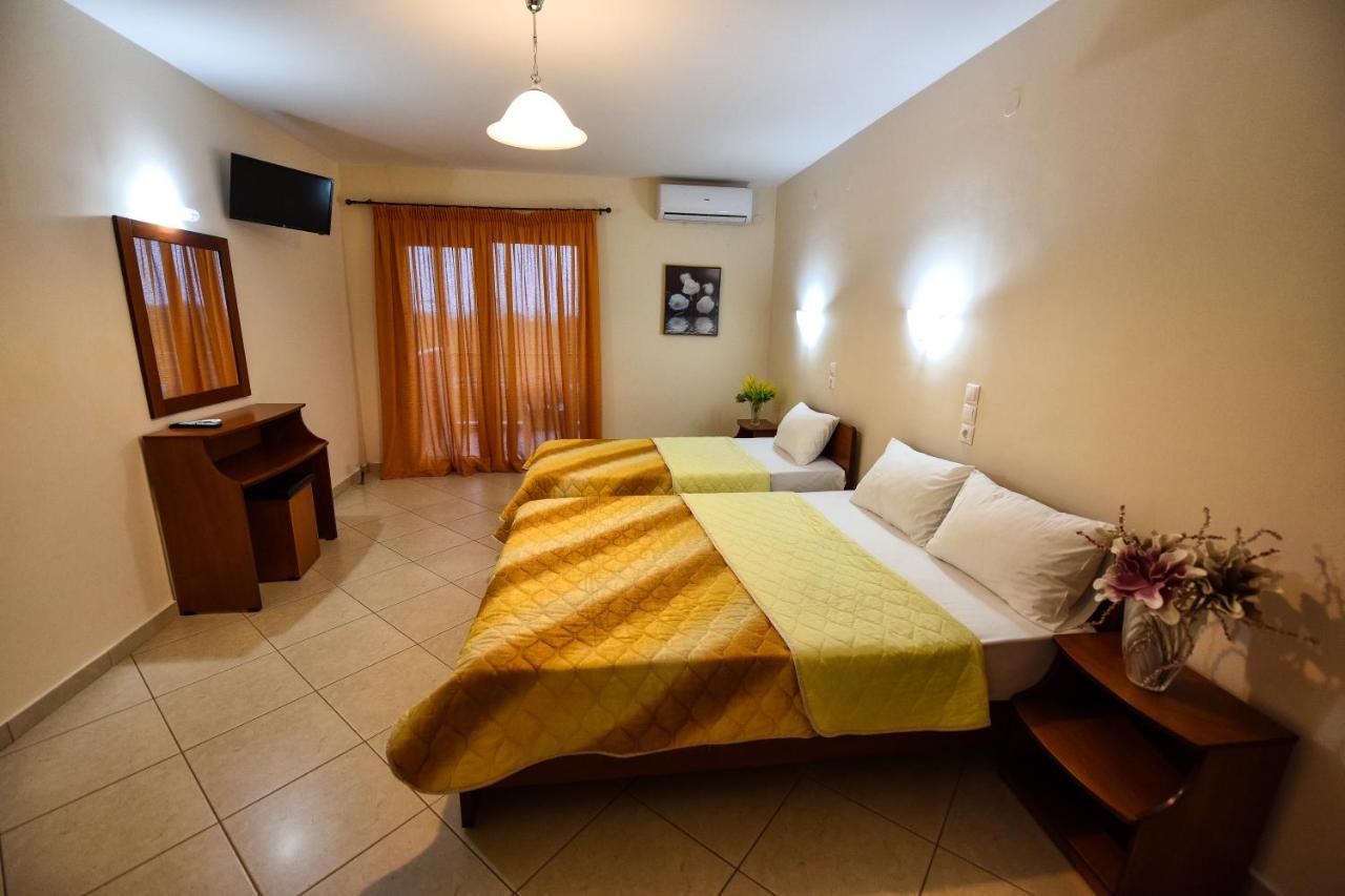 Paralía Hotel Toronto מראה חיצוני תמונה